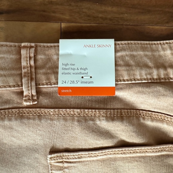 Knox Rose Womens Plus High Rise Relaxed Fit Skinny Jeans in Sand Dune size 24 - Picture 9 of 9